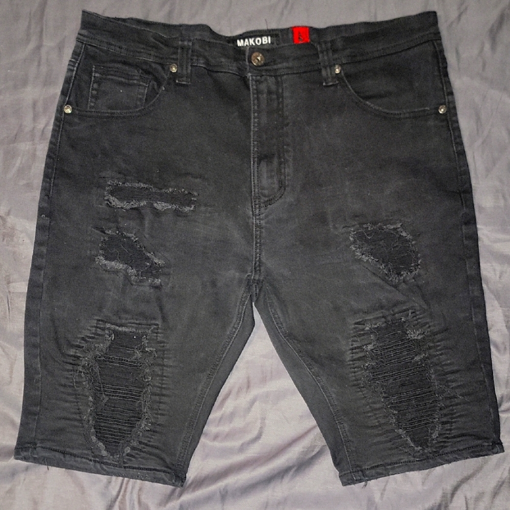 Makobi Men’s Black Distressed Jean Shorts